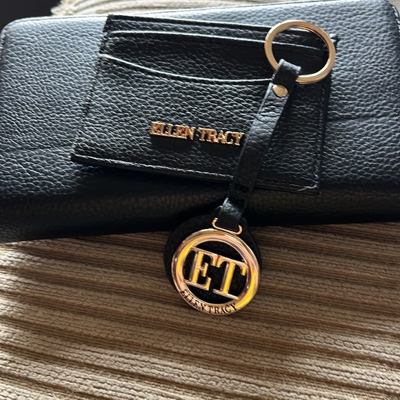 Ellen Tracey wallet key ring card keeper - Picture 7 of 7